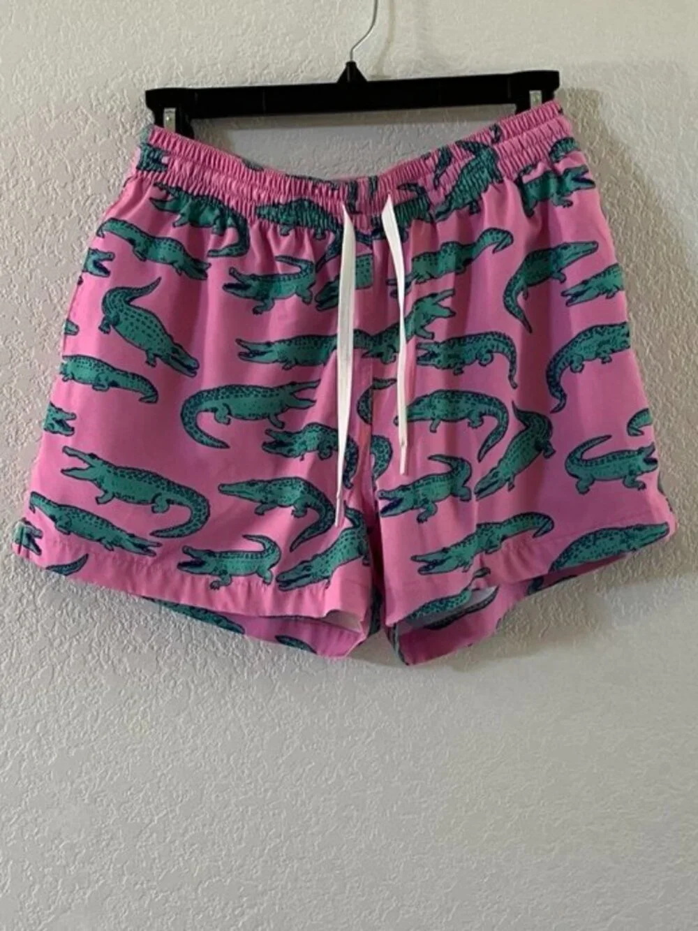 NEW Set of Chubbies Swim Trunk Shorts Medium and Baseball Hat One Size